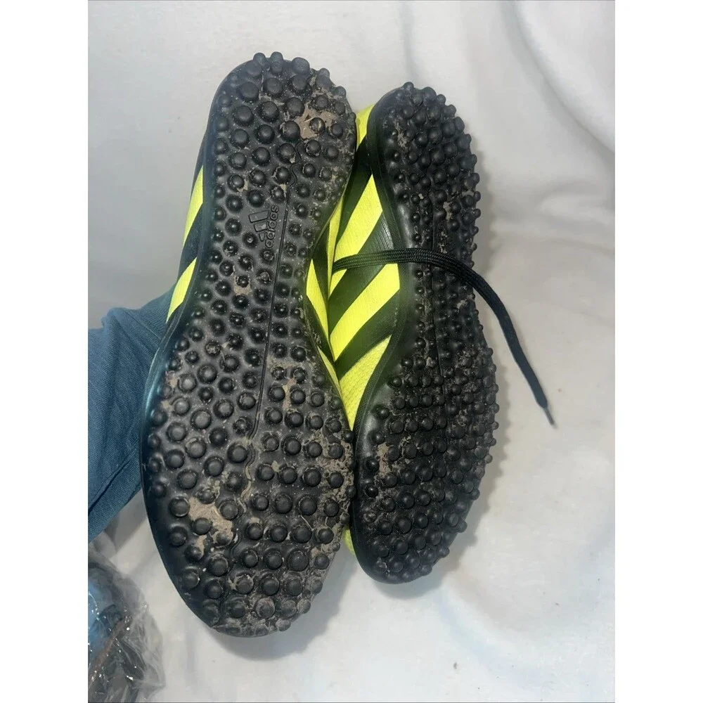 ADIDAS AQ3429 Yellow Green Indoor Soccer Cleats Shoes 6.5 Men